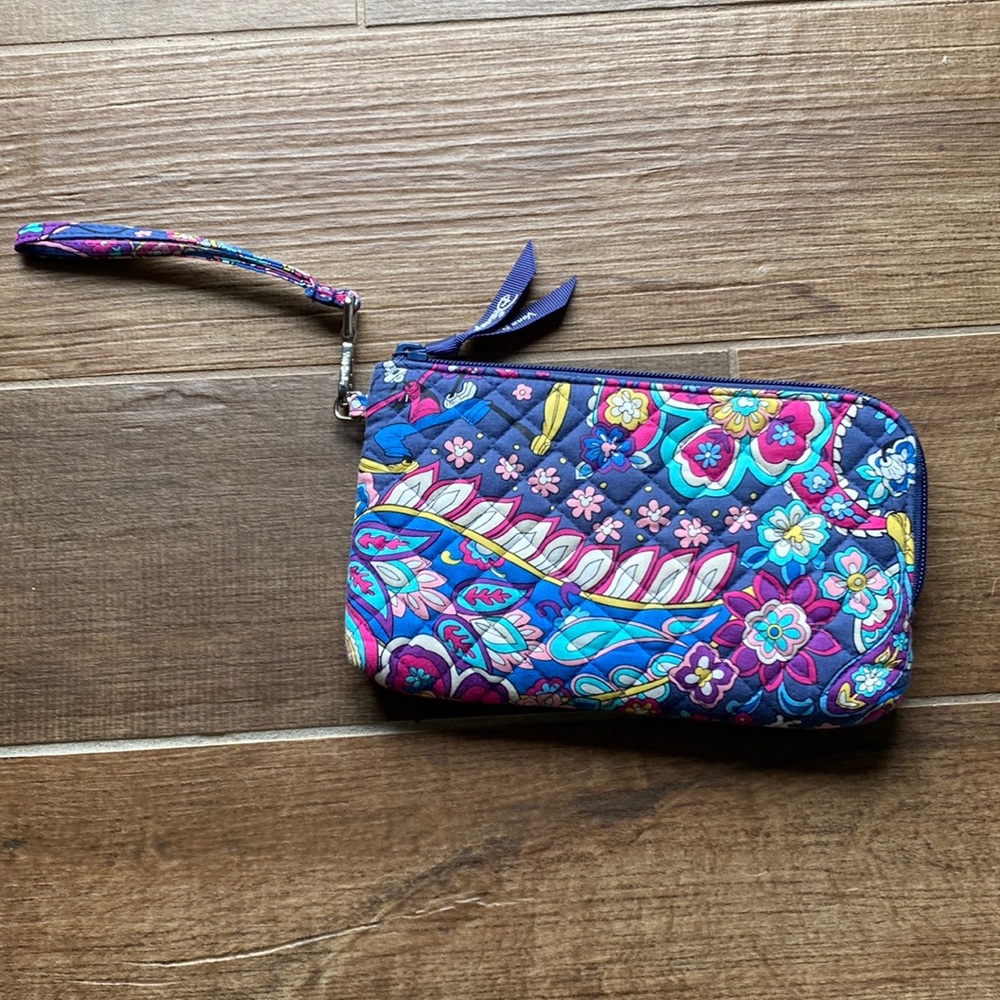 Vera Bradley Disney RFID wristlet